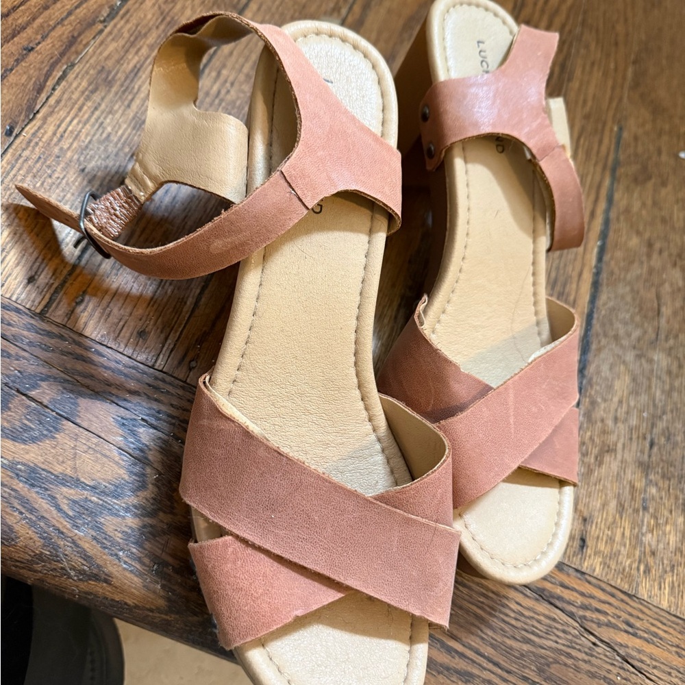 Lucky Brand Women's Cross-Strap Sandals - Coral Brown